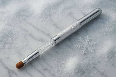 Lip brush